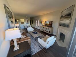 Beautiful furniture and artwork throughout