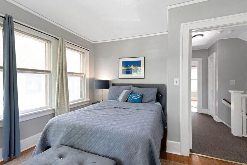 Midtown Beauty, Blackstone Neighborhood