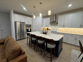 Gated Exec TH 3BR Trav Nurse Friendly