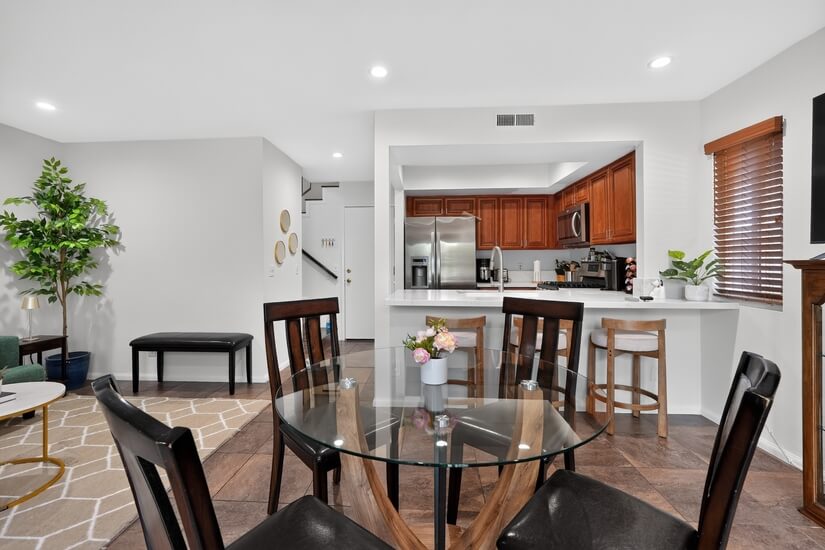 Furnished Townhome in Commerce CA