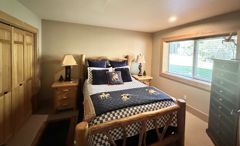 Executive Fully Furnished Home in Sandy
