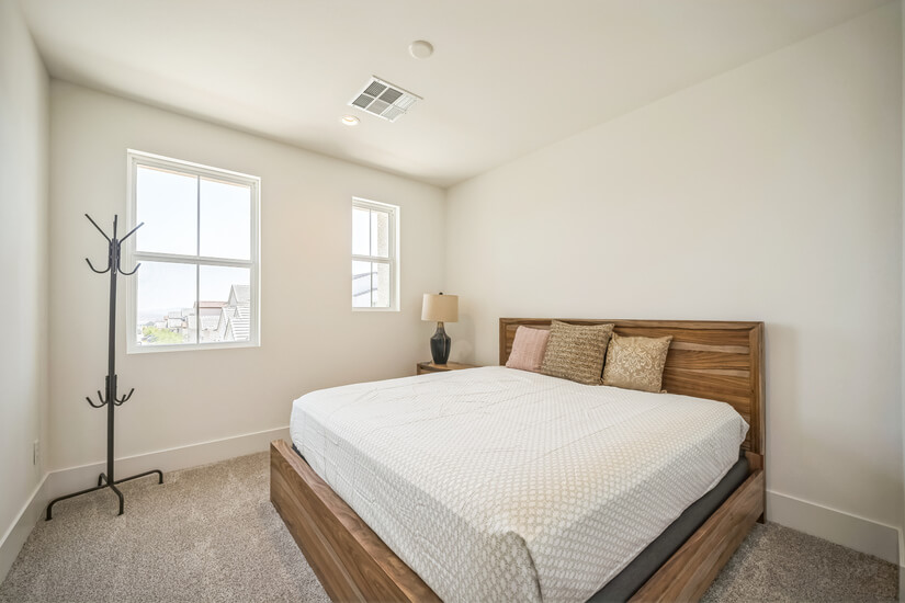 New 4BR Luxury Home with Amenities 