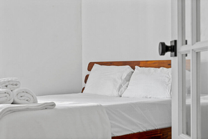 Bright Clean Modern 2BR UNCW Beach