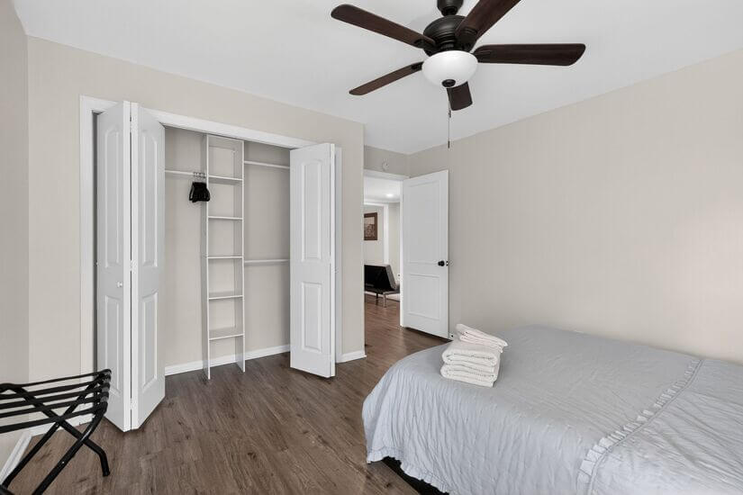 Renovated Quiet Safe Near Everything 