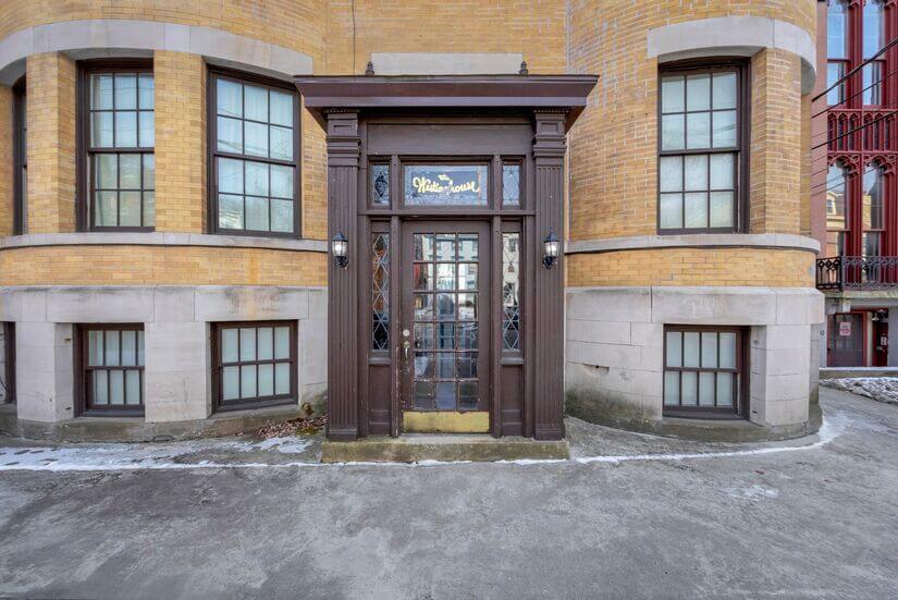 Fully Furnished Downtown Schenectady Uni