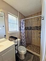 Cozy 3 Bedroom House with in Crandall