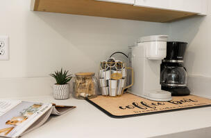 Turnkey 2BR Furnished Home Near UW