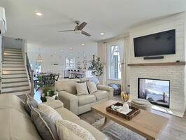Shoreline Property 5br