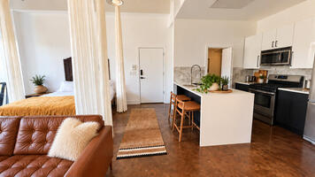 Main walk way 2401 E 6th #5072 Austin Tx 78702