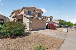 Spacious Home in Gated Mesa Community