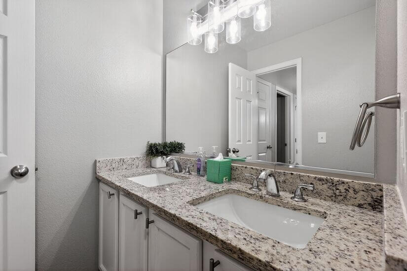 Beautiful Remodeled Fully Furnished Home