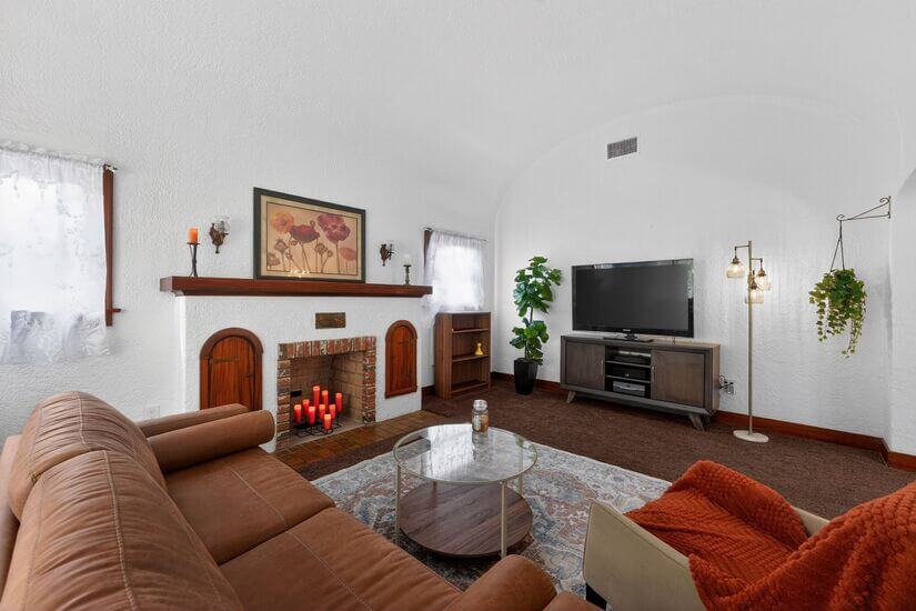 Newly Renovated Furnished home Redlands 