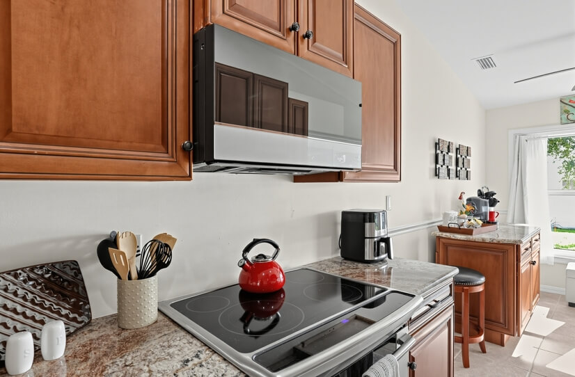 Stove And Microwave