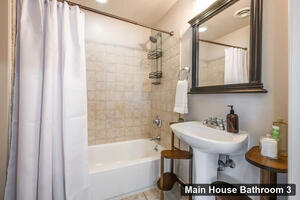 Main House Bathroom 3