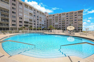 Oceanfront 2br2br Naples Condo