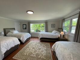 Spacious 5BR Near LIRR  Parks