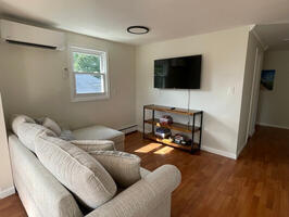 Spacious 5BR Near LIRR  Parks