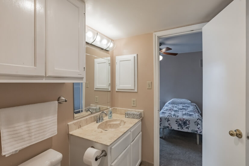 Aspen Village Furnished Condo