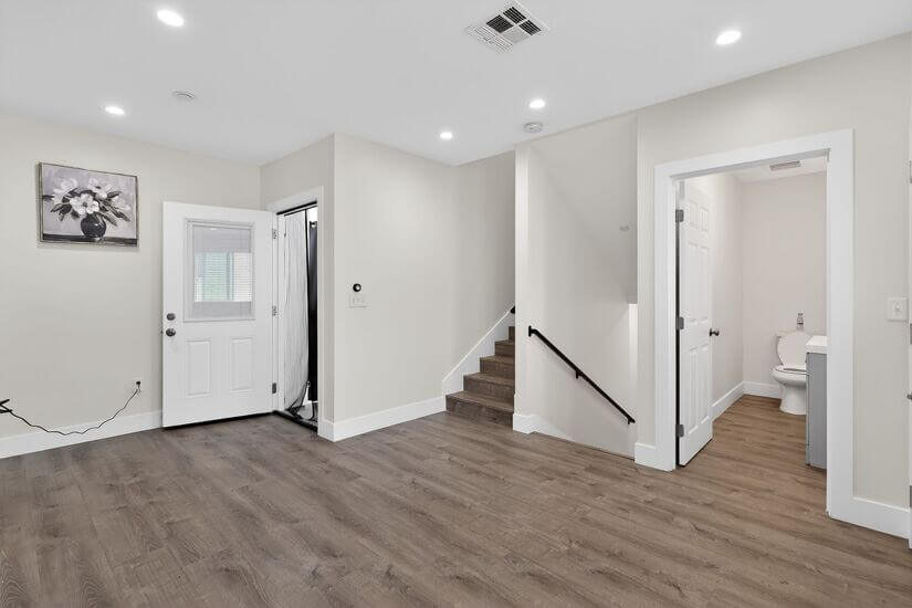 Gates Funished home in LA