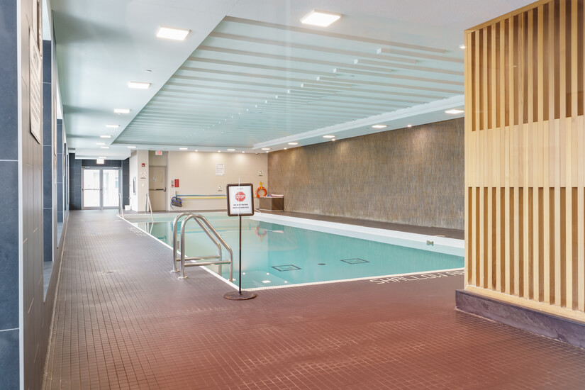 Upscale 1 Bd Condo in North York