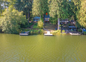 Lake Boren Waterfront Executive Home 