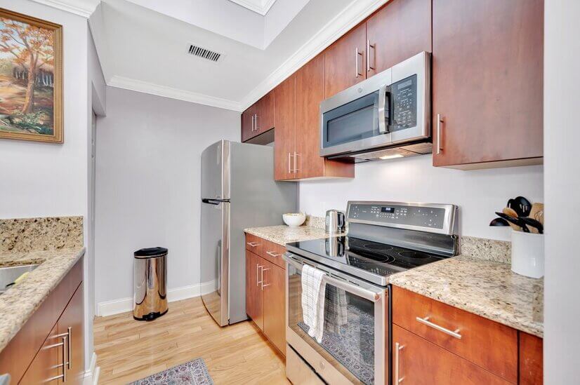 Beautifully Upscale Studio in Charlotte 