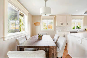 4BR West of Market Living  