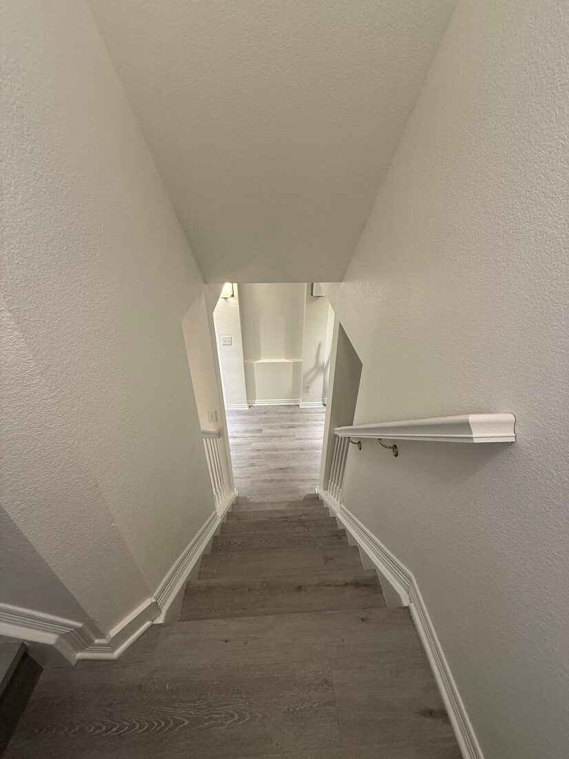 Furnished 1 bd Spacious apartment