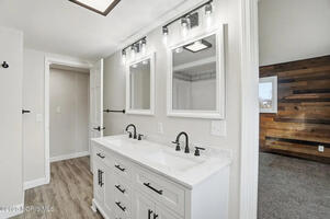 Beautifully Renovated Bathroom