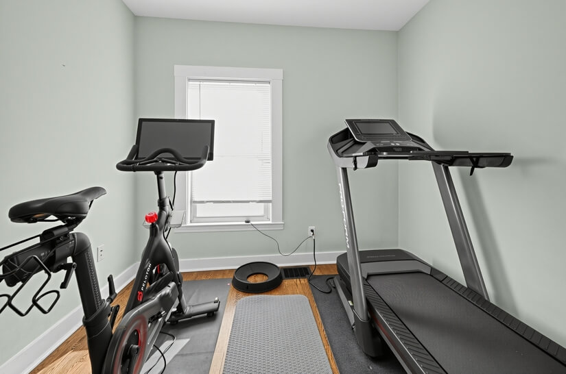 Fully Furnished 2 bd in Newton MA