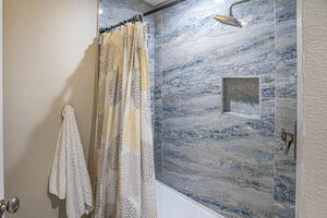 4th Bath Shower