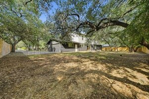 408 Meadowbrook Dr