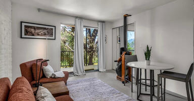 3rd Bedroom: 2 chairs extend into twin beds