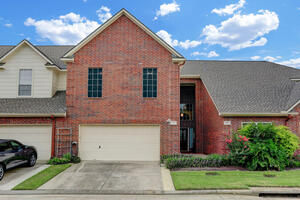 Ashford TH's, Gated, Utilities Included!