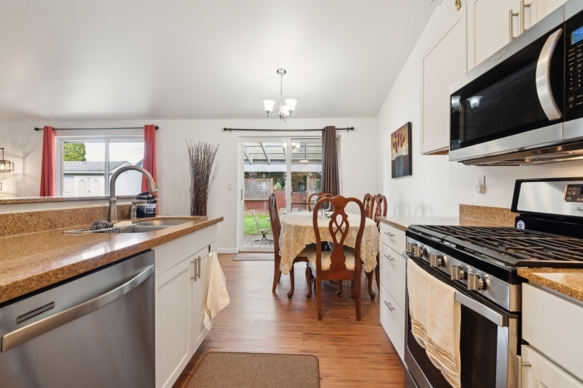 Marysville Furnished 3 Bedroom Duplex