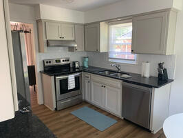 Fresh kitchen! granite! new appliances!