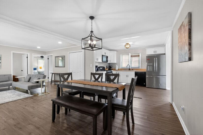 Renovated Quiet Safe Near Everything 