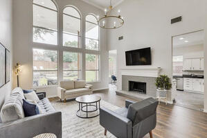 Spacious, Luxury Home w/ Cinema and Pool