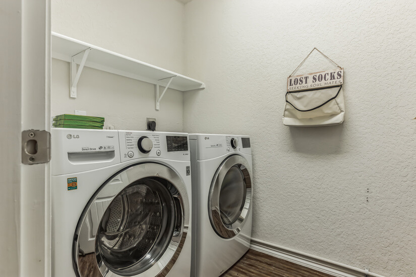 Pet Family Friendly Large Modern 5 Bed