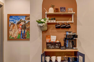 Walkable Legacy West King Retreat 