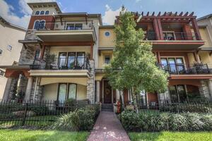 3 Story Furnished Townhome Houston
