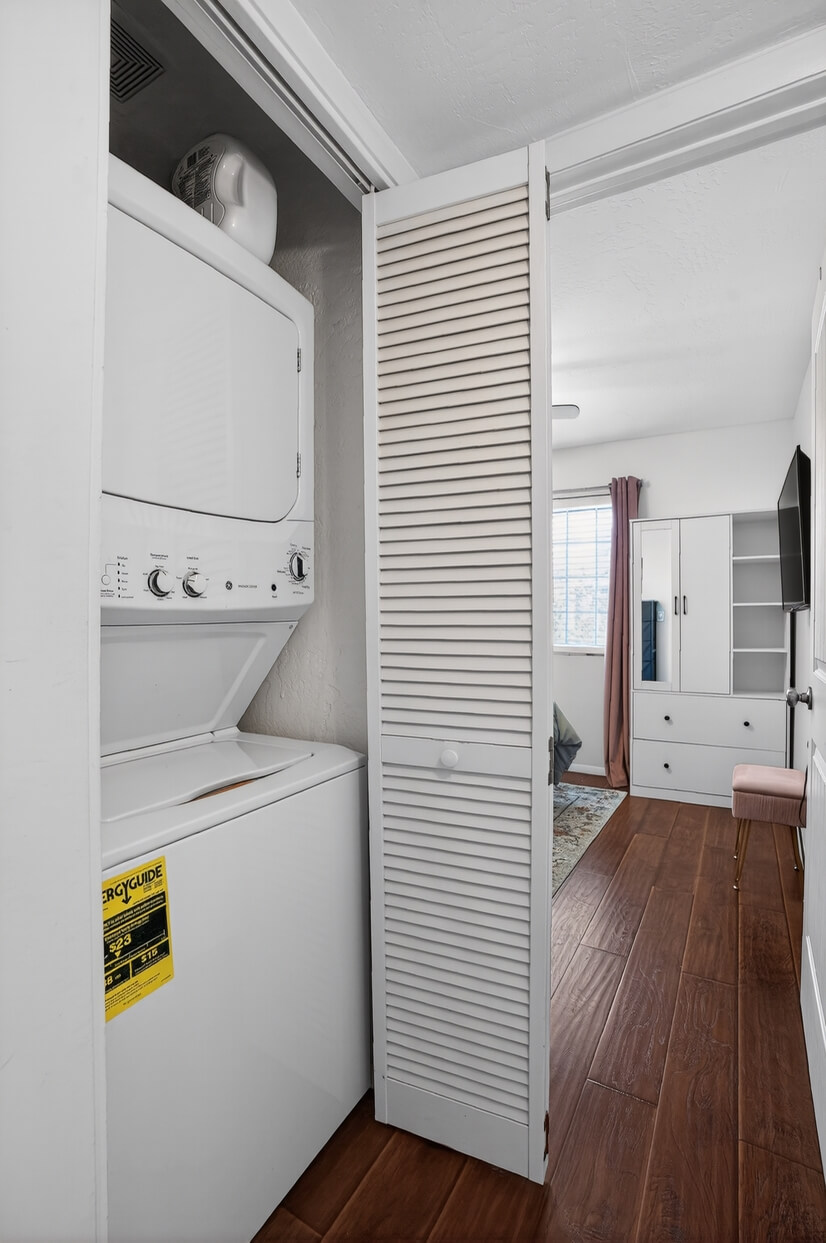 Furnished 2 bedroom