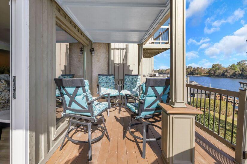 Kickback and Enjoy the Savannah River