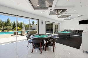 Luxury Oasis Private Home Pool Spa House