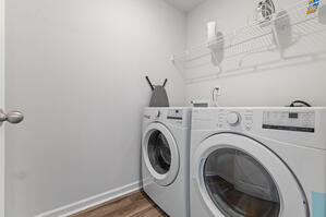 Stay fresh with high-efficiency LG washer and dryer