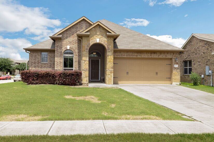 Fully Furnished Home Rental in Buda, TX