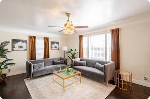 Stylish and Sunny Livingroom.