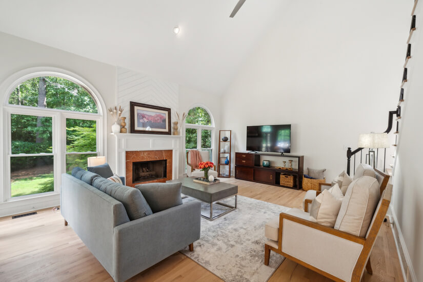 Fully Furnished Spacious 4 BR Home in Roswell