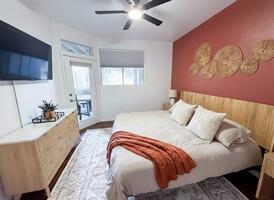 Master Bedroom-King Bed