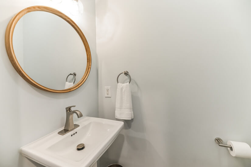  Beautiful Furnished Home In Charleston